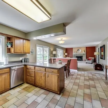 Image 8 - Hogan Hill, Bowes, Plato Township, IL 60170, USA - House for sale