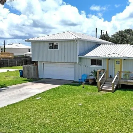 Buy this 6 bed house on 391 South Station Street in Port Aransas, TX 78373