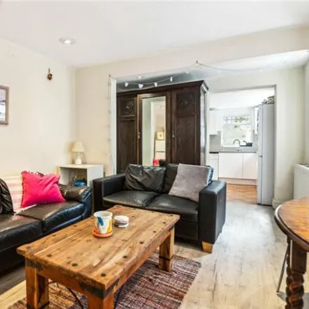 Image 4 - Mirabel Road, London, SW6 7EH, United Kingdom - Townhouse for sale