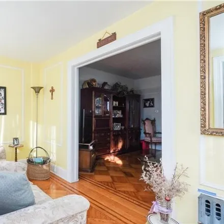 Image 3 - 7510 10th Avenue, New York, NY 11228, USA - Duplex for sale