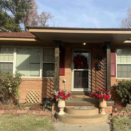 Image 2 - 2223 West 39th Avenue, Pine Bluff, AR 71603, USA - House for sale