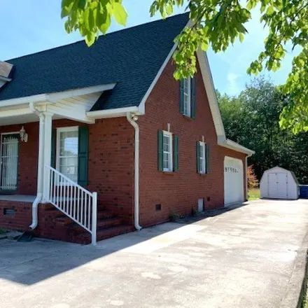 Rent this 3 bed house on 1486 Hills Chapel Road in Manchester, Coffee County