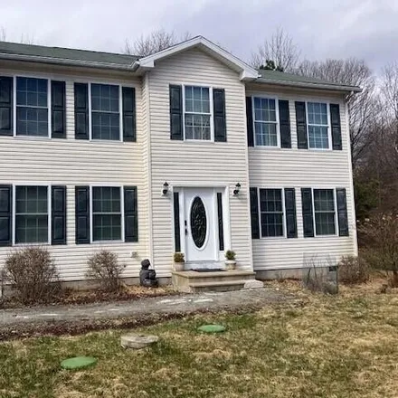 Rent this 3 bed house on 181 Granite Road in Tobyhanna Township, PA 18334
