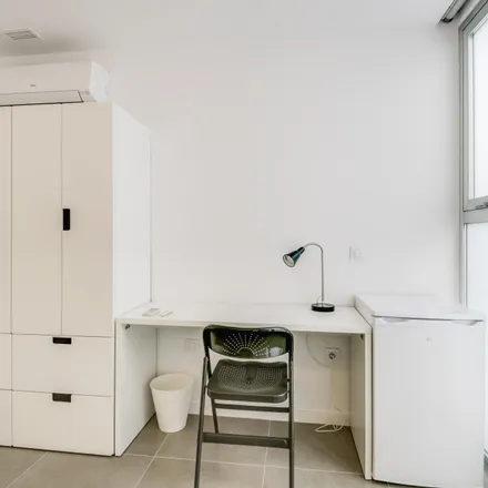 Image 4 - Student Living, Carrer de Jaume Roig, 8, 46111 Rocafort, Spain - Room for rent