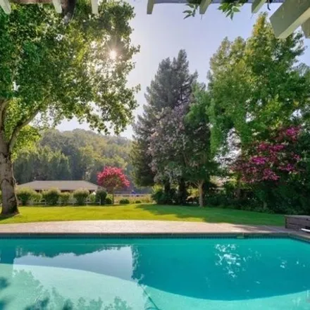 Image 1 - Sleepy Hollow Swimming Pool, Catskill Court, Sleepy Hollow, Marin County, CA 94930, USA - House for sale