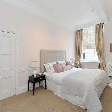 Image 8 - Cadogan Lane, London, SW1X 9EL, United Kingdom - Apartment for rent