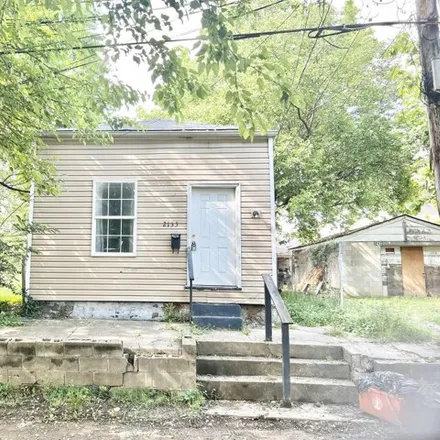 Buy this 1 bed house on 2133 Columbia Street in Louisville, KY 40212