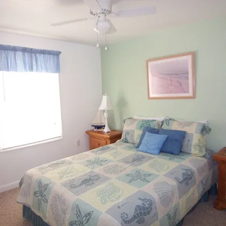 Rent this 3 bed apartment on 67 East 77th Street Hobart Avenue in Long Beach Township, Ocean County