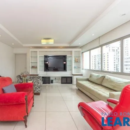 Buy this 2 bed apartment on Rua Turiassu 766 in Perdizes, São Paulo - SP