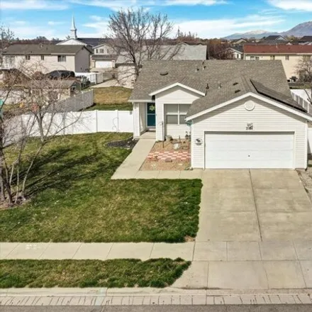 Image 2 - 2220 West 2220 North, Clinton, UT 84015, USA - House for sale
