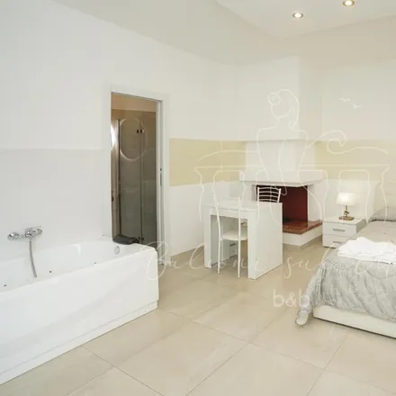 Image 2 - Via Rocamatura, 73028 Otranto LE, Italy - Apartment for rent
