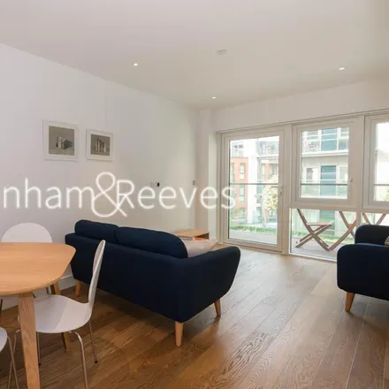 Image 8 - Vista Apartments, School Lane, London, W5 2BX, United Kingdom - Apartment for rent