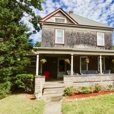 Rent this 3 bed house on 67 New York Avenue in Vineyard Highlands, Oak Bluffs