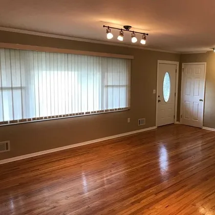 Image 2 - 275 Tappan Road, Norwood, Bergen County, NJ 07648, USA - House for rent