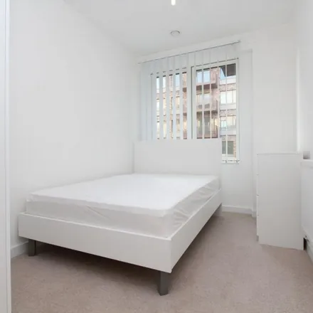 Rent this 4 bed apartment on 10 Frobisher Yard in London, E16 2GY