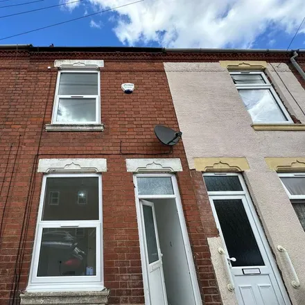 Rent this 3 bed townhouse on 147 Richmond Street in Coventry, CV2 4HZ