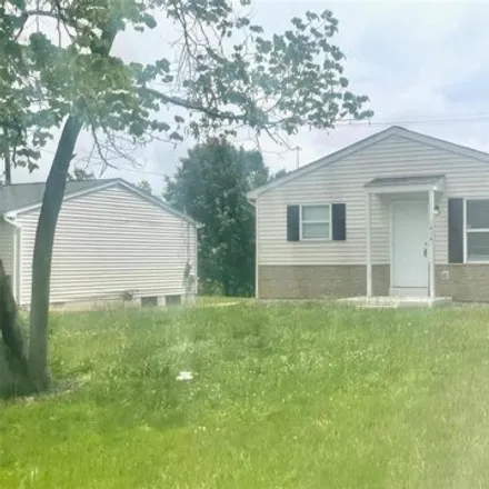Rent this 3 bed house on 1414 Coco Place in Wentzville, MO 63385