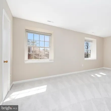 Image 9 - 714 Quince Orchard Boulevard, Brown, Gaithersburg, MD 20899, USA - Condo for sale