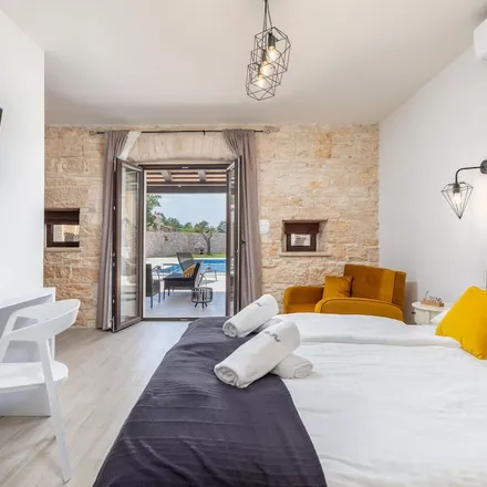 Rent this 6 bed house on Svetvinčenat in Istria County, Croatia