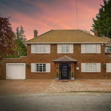 Buy this 4 bed house on Wood Lane Close in Iver Heath, SL0 0LJ