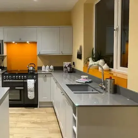 Rent this 3 bed house on High Peak in SK13 7PJ, United Kingdom