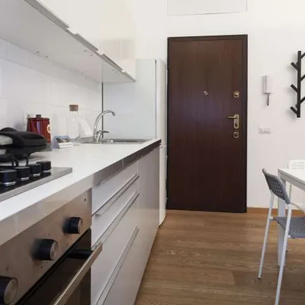 Image 8 - Viale Isonzo, 20141 Milan MI, Italy - Apartment for rent