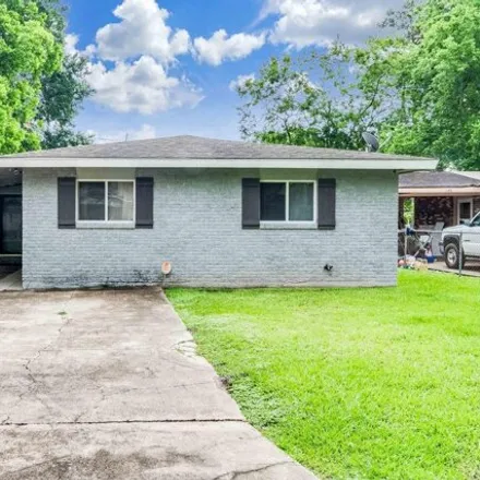 Buy this 3 bed house on 154 Macklyn Street in Lafayette, LA 70501