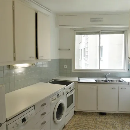 Image 3 - 10 Rue Pouchet, 75017 Paris, France - Apartment for rent