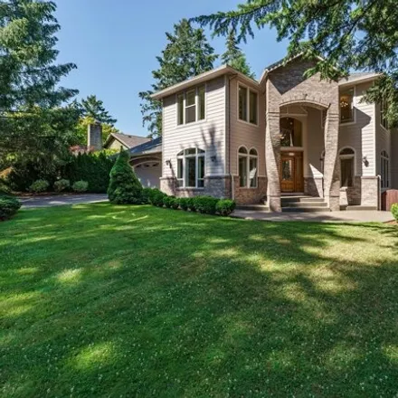 Image 2 - 7545 SW 91st Ave, Portland, Oregon, 97223 - House for sale
