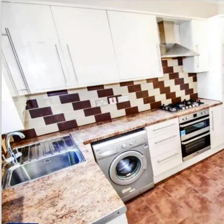 Rent this 3 bed townhouse on The Fulwich in St Vincents Road, Dartford