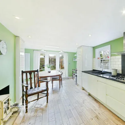 Image 3 - Alkham Road, Upper Clapton, London, N16 6XF, United Kingdom - Townhouse for sale