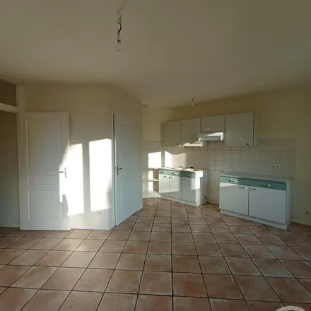 Rent this 2 bed apartment on 76 Rue Barricouteau in 81300 Graulhet, France