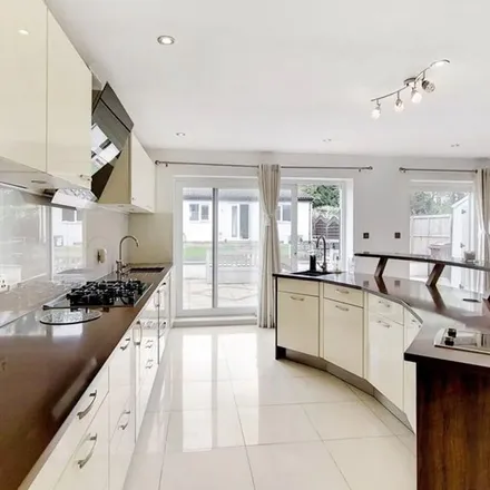 Image 3 - Carlton Avenue, Greenhill, London, HA3 8AY, United Kingdom - Apartment for rent