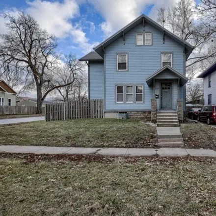 Buy this 4 bed house on 1521 South 16th Street in Lincoln, NE 68502