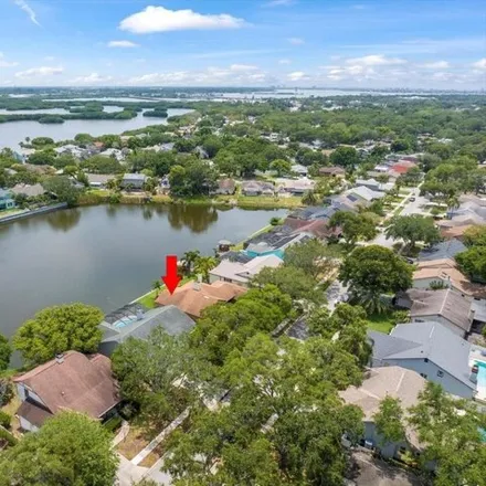 Image 2 - 6089 Bay Lake Dr N, Saint Petersburg, Florida, 33708 - House for sale