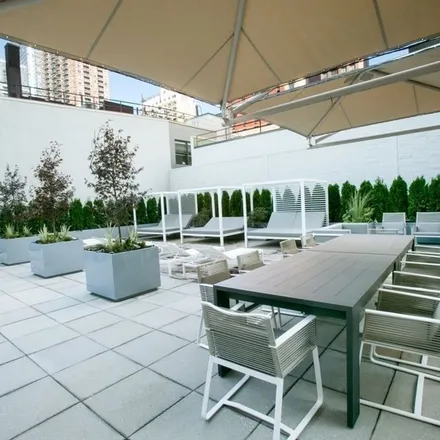 Image 6 - The Strand, 500 West 43rd Street, New York, NY 10036, USA - Apartment for rent
