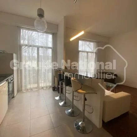 Image 4 - 2 Avenue Rockefeller, 78000 Versailles, France - Apartment for rent