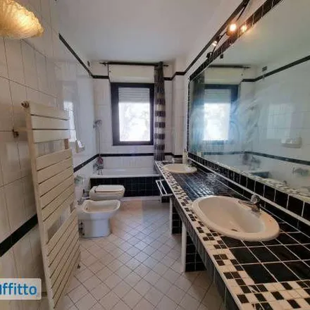 Image 4 - Scuola primaria Benedetto Croce, Via Benedetto Croce, 00142 Rome RM, Italy - Apartment for rent