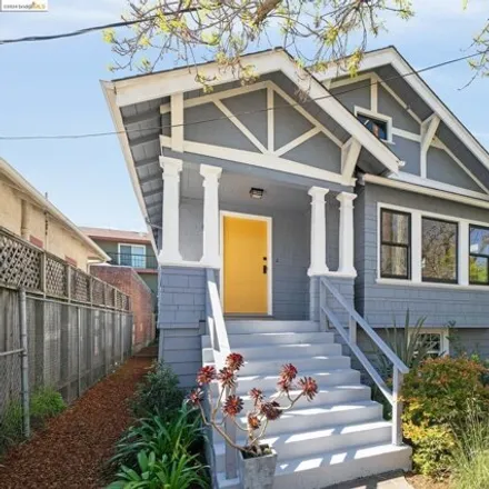 Buy this 3 bed house on 515 63rd Street in Oakland, CA 94168