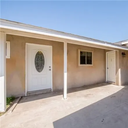 Buy this 3 bed house on West Hedges Avenue in Fresno County, CA 93778