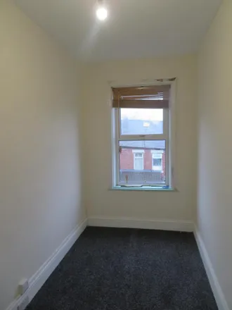 Image 9 - Sheriff Street, Rochdale, OL12 6JY, United Kingdom - Townhouse for rent