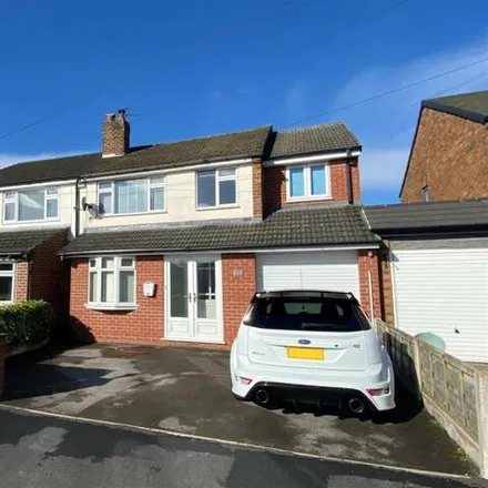 Buy this 4 bed duplex on Hillcrest Road in Gawsworth, Cheshire