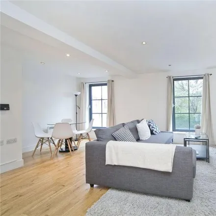 Rent this 2 bed apartment on York Way in London, N7 9LG