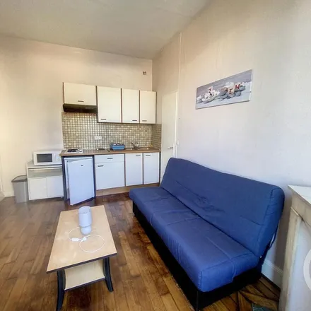 Rent this 1 bed apartment on 48 Rue des Godrans in 21000 Dijon, France