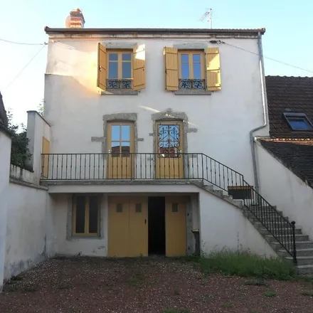 Rent this 4 bed apartment on 10 Rue des Cloutiers in 21340 Cirey-lès-Nolay, France