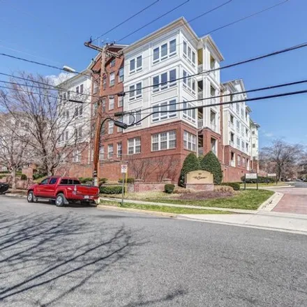 Image 2 - The Sierra, 801 South Greenbrier Street, Arlington, VA 22204, USA - Condo for rent