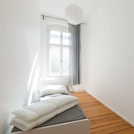 Rent this 5 bed room on Go Asia in Kantstraße 10, 10627 Berlin