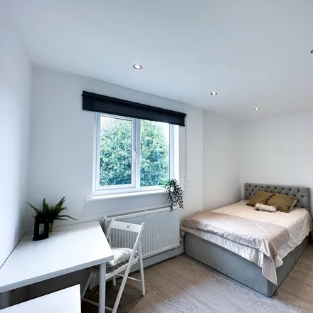 Rent this 1 bed room on Tokyngton Avenue in London, HA9 6HB