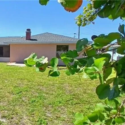 Image 3 - 1351 Southeast 15th Street, Cape Coral, FL 33990, USA - House for sale