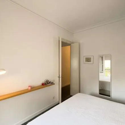 Image 7 - Carrer de Viladomat, 76, 08015 Barcelona, Spain - Apartment for rent